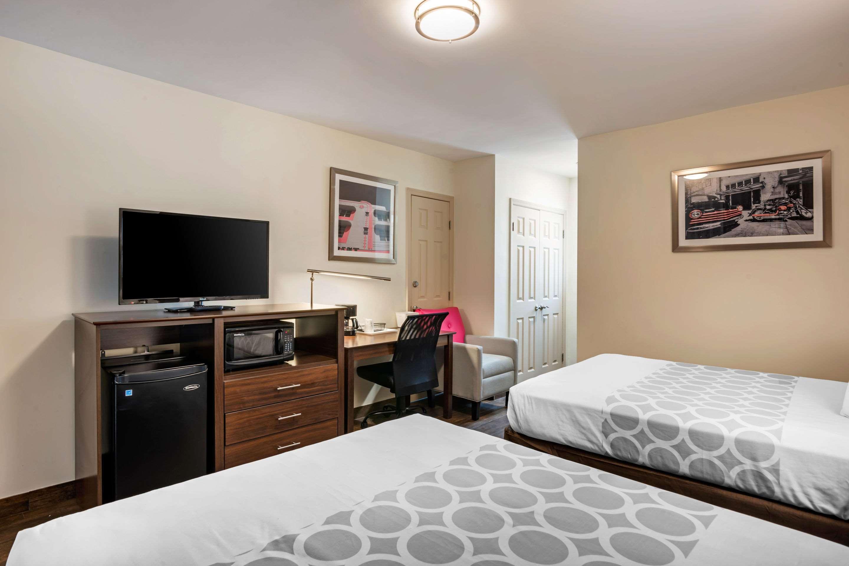 Downtown Hollywood Gardens Inn & Suites Kültér fotó