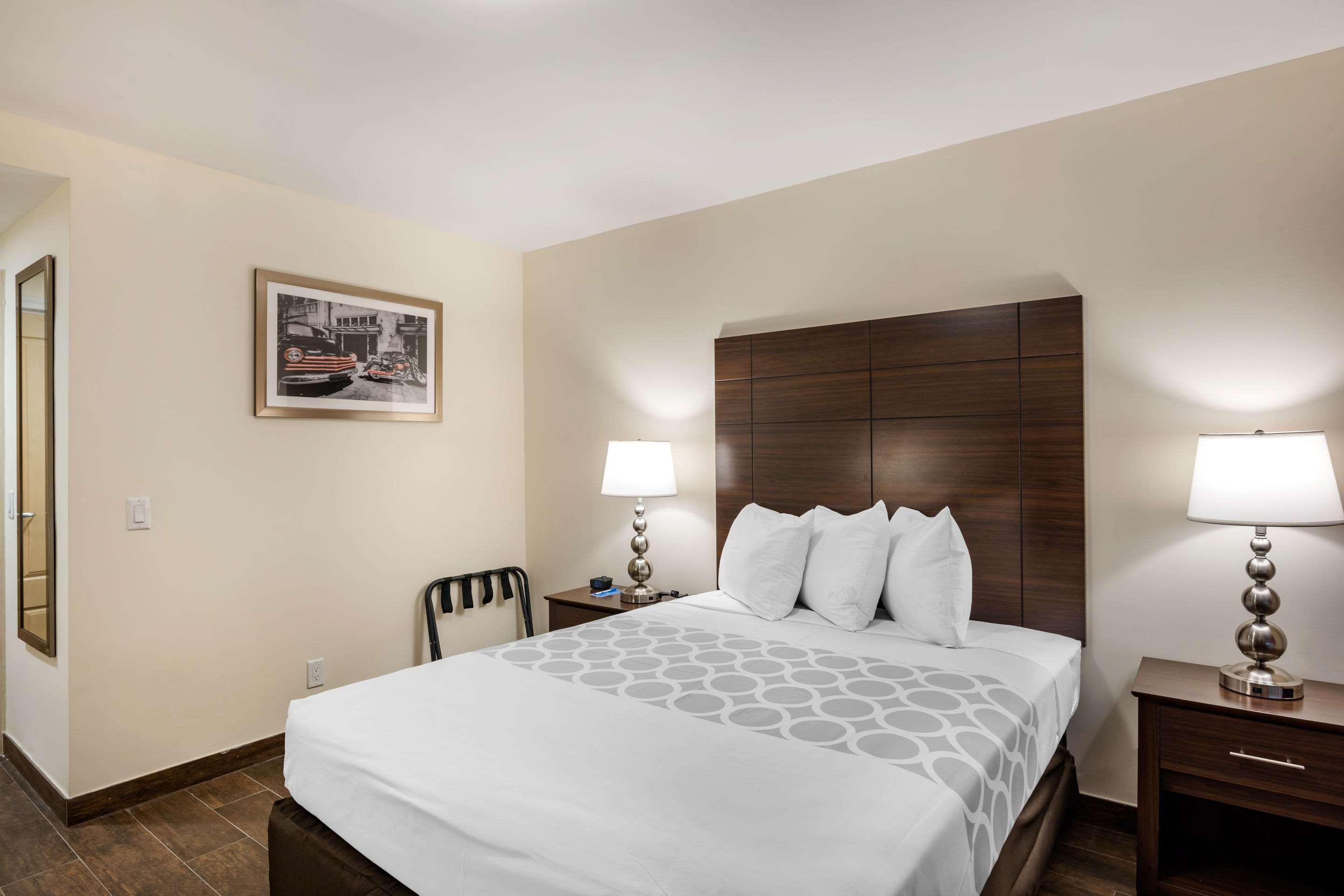 Downtown Hollywood Gardens Inn & Suites Kültér fotó