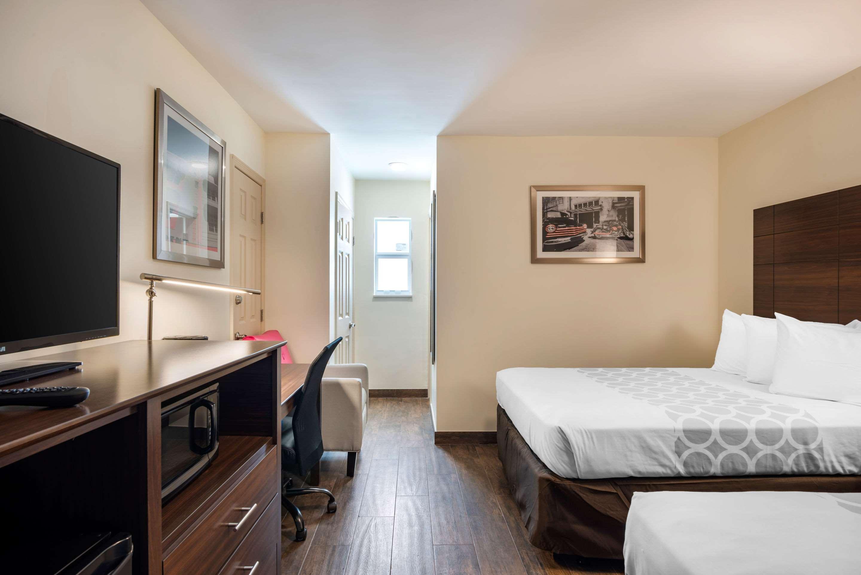 Downtown Hollywood Gardens Inn & Suites Kültér fotó