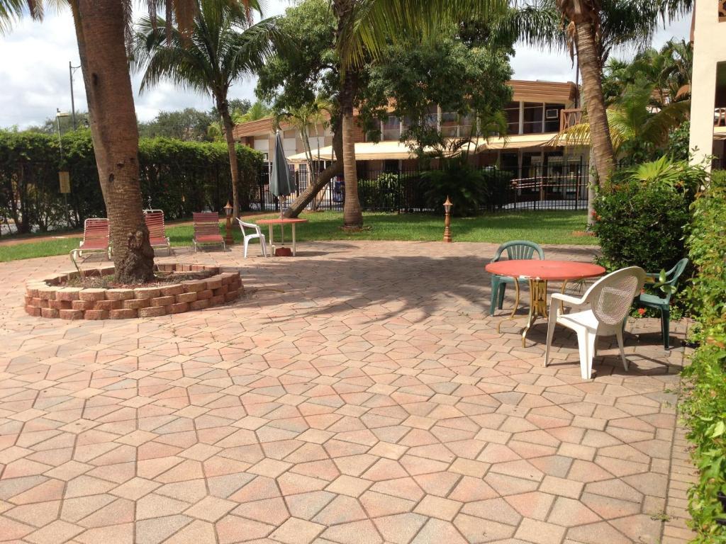 Downtown Hollywood Gardens Inn & Suites Kültér fotó