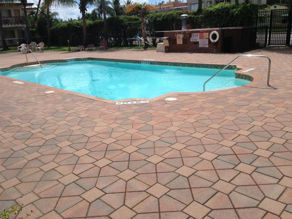 Downtown Hollywood Gardens Inn & Suites Kültér fotó
